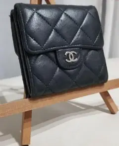 CHANEL 3つ折り 財布 マトラッセ シルバー金具