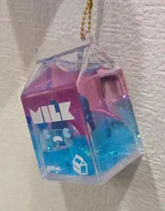 新品♡ジュースボックスボーイちゅるぷかキーホルダー♡