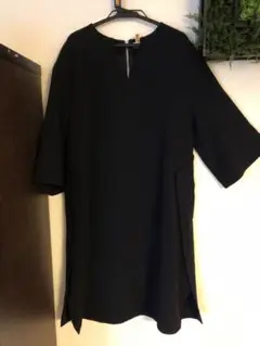 ラストプライス‼️ADORE 黒 36サイズ ワンピース 素敵です。