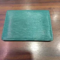 ヴィトンパスケース