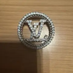 LVロゴ クリスタルチャーム シルバー