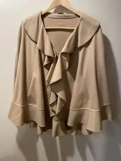 to be chic フリル ポンチョ