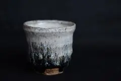 黒唐津輪花9Φ皿　岡本作礼作 黒唐津輪花9Φ皿 岡本作礼作