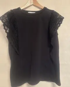 ロペピクニック　レース付き黒ノースリーブトップス