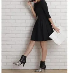 Mystrada　Vネックフレアニットワンピース　ネイビー シンプル★5937