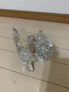 ガラス製のリスのオブジェ　置き物　小物入れ