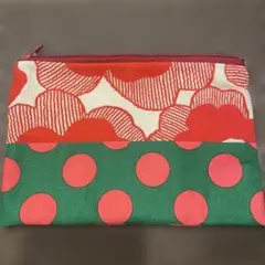 再値下:新品レトロな花柄とドットのポーチ