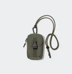 美品　UNIQLO ユーティリティネックポーチ オリーブ　カーキ