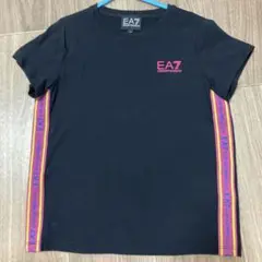 EA7 Emporio Armani ブラック Tシャツ 4A