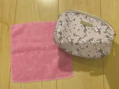 未使用 薄紫花柄ポーチとピンクハンカチセット