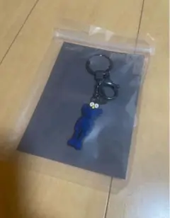 KAWS KEYRING BLUE NGV