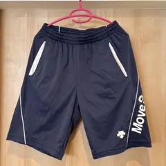 美品　デサントネイビー ハーフパンツ Lサイズ