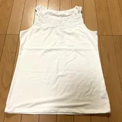 タンクトップ