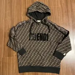 FENDI パーカー