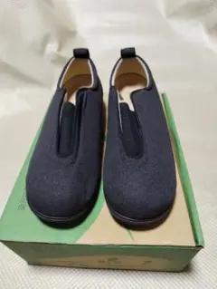 Item thumbnail for item ec92f72c-342d-427c-bc7d-ea9e8c2fb0a3