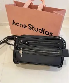 【新品】Acne Studios 同型ブラックショルダーバッグ