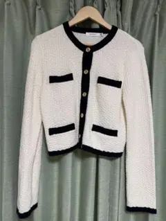 Item thumbnail for item c8c7e8d4-3145-425e-8848-bf4429e13505