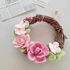 立体刺繍リース　直径約10cm