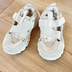 16.5 ZARA ベルクロスニーカー　サンダル　ベージュ