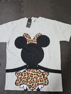 ★★新品タグ付き★Disney ミニー Tシャツ★ M★★背中が可愛い✨★