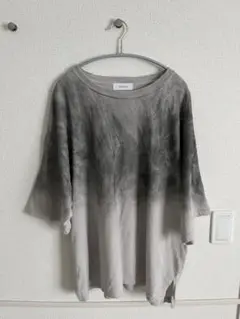 SERACE ヴィンテージデザインルーズグラデーションTシャツ