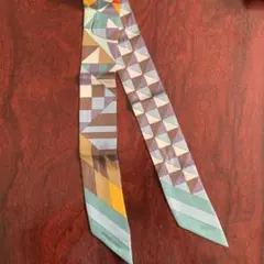 【くすみカラーで何にでも合う♡】HERMES エルメス ツイリー スカーフ
