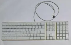 Apple キーボード　A1048