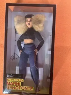 バービー人形 アフロヘアー完売商品 希少最終お値下げです Amazon.co.jp: バービー シグネイチャー ルックス アフリカン
