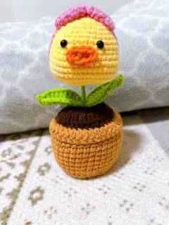 ひよこ型アミグルミ 花