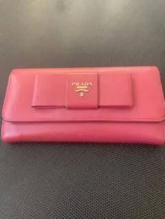 PRADA 長財布