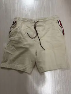 美品✨TOMMY HILFIGER ベージュ ショートパンツ Mサイズ