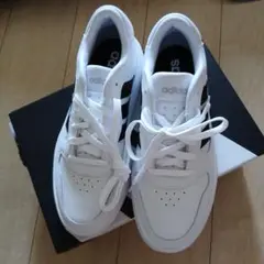【新品未使用】adidas Cloudfoam スニーカー25.0cm