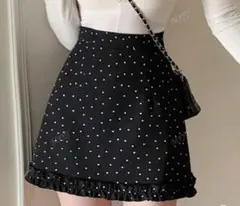 黒 水玉模様 ミニスカート