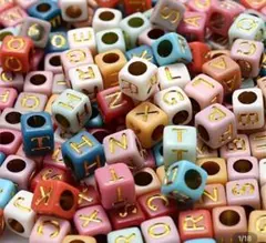 選べるアルファベットビーズ　30個