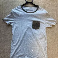 GAP グレー Tシャツ XS 迷彩ポケット付き