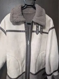 ムートン風クリーム色ジャケット