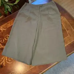 レリアン、オリーブグリーン ガウチョパンツ