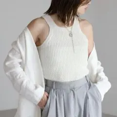 ボンジュールサガン　カールヤーンアメスリニットタンク　アイボリー