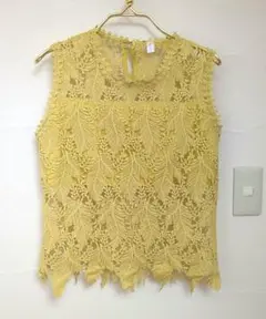 イエロー レース ノースリーブ トップス