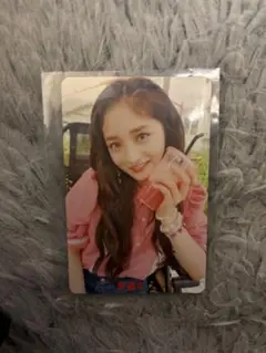 PRISTIN ギョルギョン サイン入りチェキ 2025年最新】ギョルギョンの人気アイテム - メルカリ