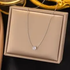 ネックレス　k18 サージカルステンレス　ホワイトゴールド　フォーマル　華奢