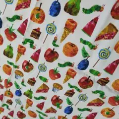 はらぺこあおむし　生地　オックス　10７×61cm