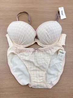 Item thumbnail for item 131d37f3-f835-4478-8351-a57d1f3a63fc