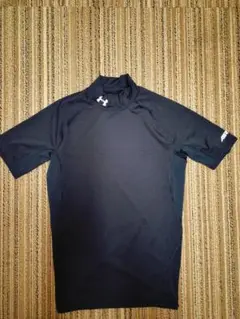 美品 UNDER ARMOUR 半袖ネイビー MD 夏用アンダーシャツ