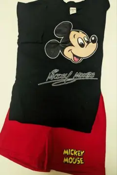 ミッキーマウス Tシャツとショートパンツ セット
