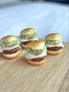 Item thumbnail for item cc6e7703-0c1d-472f-a870-7cb6f4e8976b