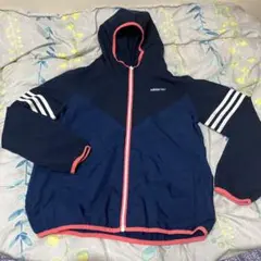 adidas neoフード付きウィンドブレーカー ネイビー