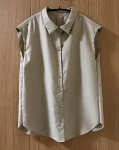 titivate ノースリーブ　シャツ