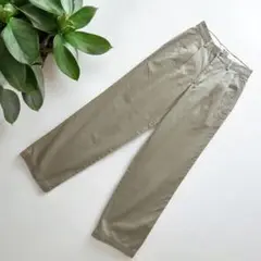 LEVI'S Casualwear カーキ色　 チノパンツ　綿100% 日本製