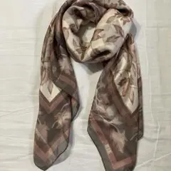 Bill Blass 花柄シルクスカーフ